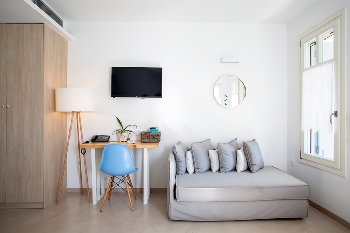Imagen de la habitación del Anemomiloi Andros Boutique Hotel. Foto 11