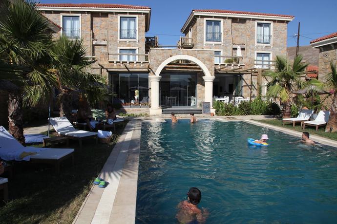 Imagen de la piscina del Anemos Hotel. Foto 18