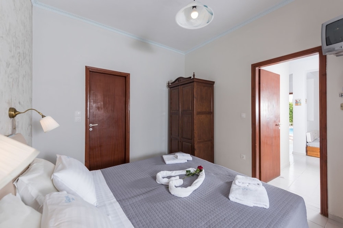 Imagen de la habitación del Anezina Villas. Foto 12