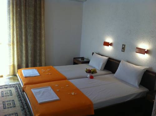 Imagen de la habitación del Angela Hotel. Foto 5