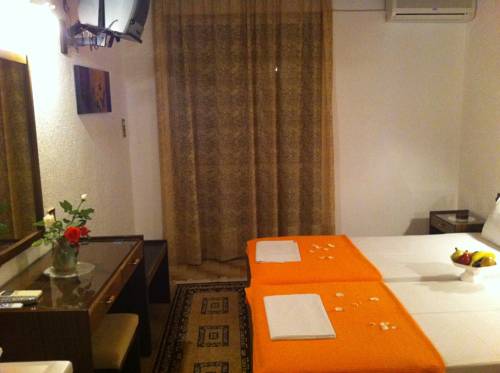 Imagen de la habitación del Angela Hotel. Foto 6