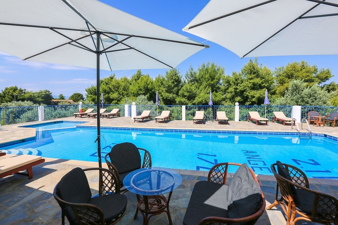 Imagen de la piscina del Angelina Studios. Foto 16