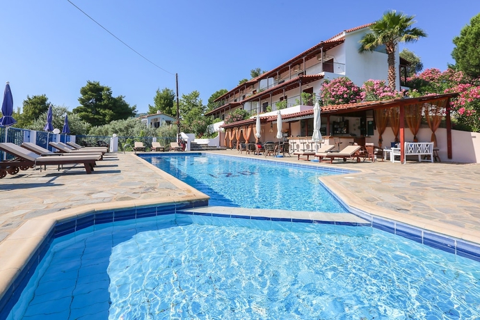 Imagen de la piscina del Angelina Studios. Foto 17