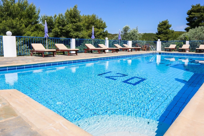 Imagen de los exteriores del Angelina Studios. Foto 14