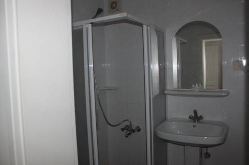 Imagen de la habitación del Angora Hotel. Foto 2