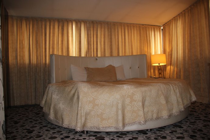 Imagen de la habitación del Ankara Risiss Hotel. Foto 18
