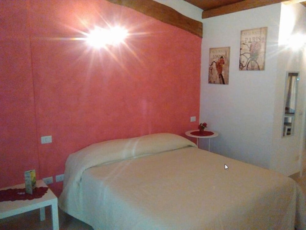 Imagen de la habitación del Antica Locanda della Via Francigena. Foto 10