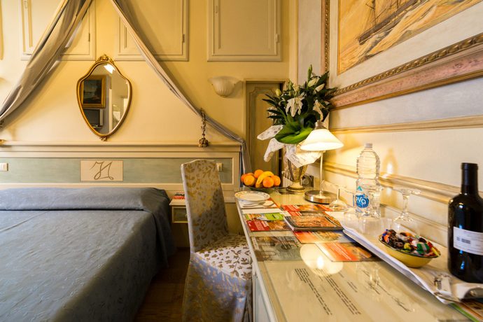 Imagen de la habitación del Antica Residenza D'Azeglio RoomyBreakfast di Charm. Foto 8
