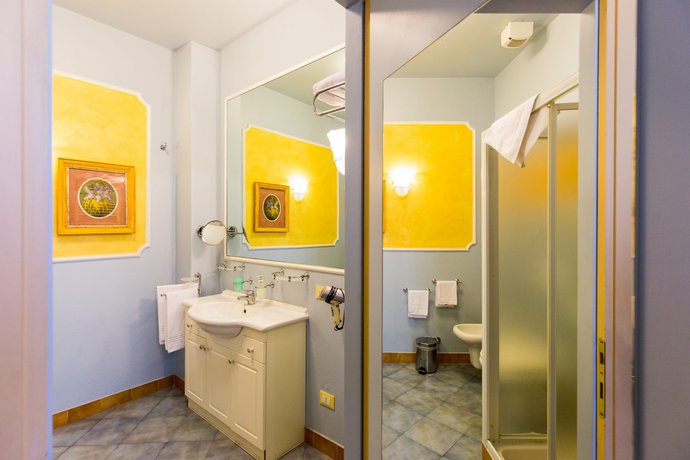 Imagen de la habitación del Antica Residenza D'Azeglio RoomyBreakfast di Charm. Foto 12
