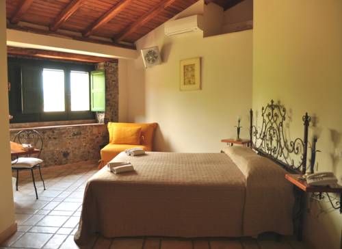 Imagen de la habitación del Antico Borgo Etneo Agriturismo. Foto 9