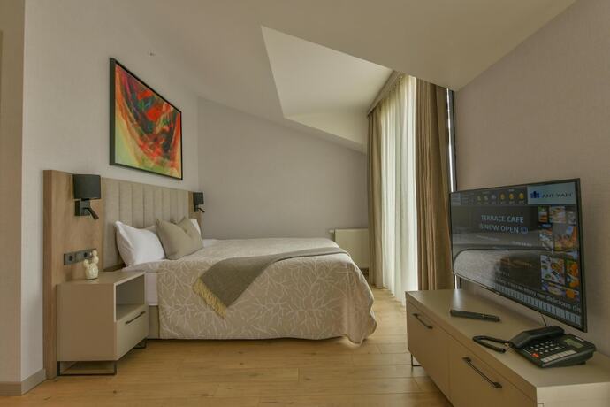 Imagen de la habitación del Antwell Suites. Foto 18