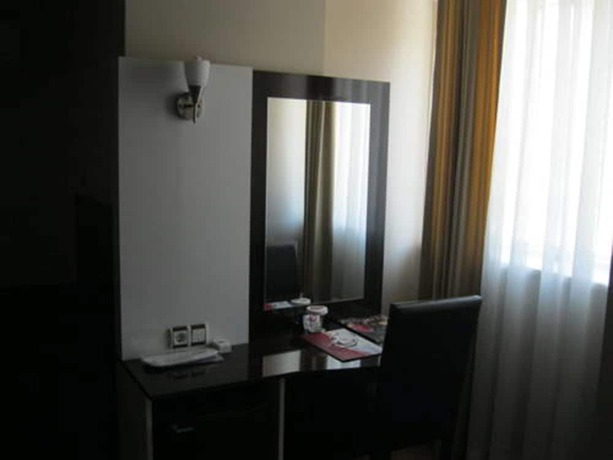 Imagen de la habitación del Anya Suit Otel. Foto 14