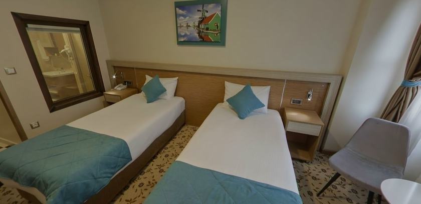 Imagen de la habitación del Apameia Hotel. Foto 3