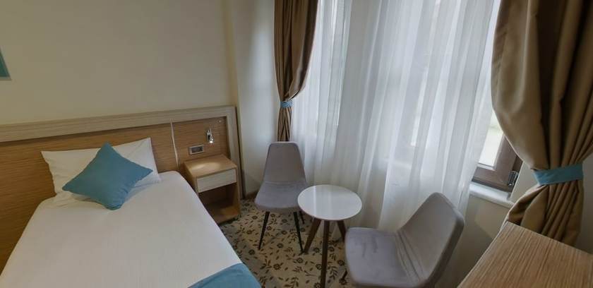 Imagen de la habitación del Apameia Hotel. Foto 10