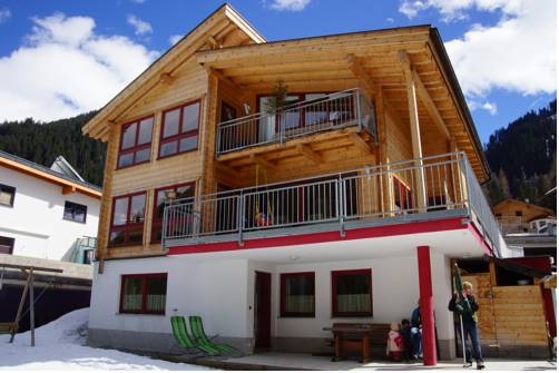 Imagen general del Apart Midi. Foto 2