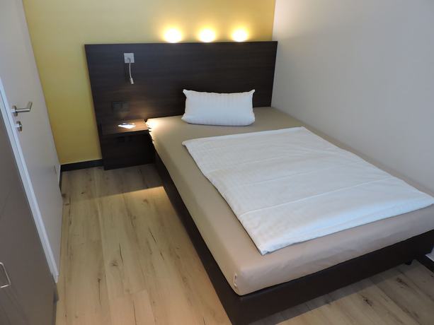 Imagen de la habitación del Apart-Hotel Wiesbaden. Foto 10