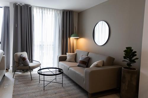 Imagen general del Aparta Suites Cerritos Mall. Foto 3