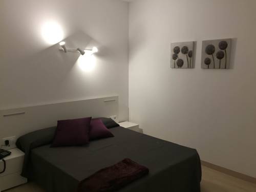 Imagen de la habitación del Apartahotel Baldiri. Foto 3