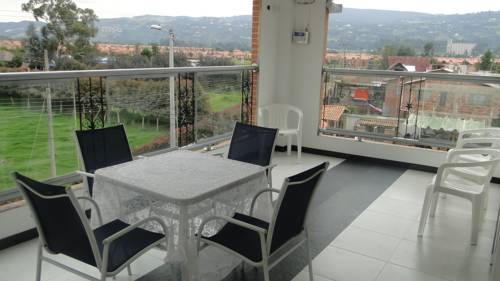 Imagen de la habitación del Apartahotel Estudios Villa Juliana. Foto 3