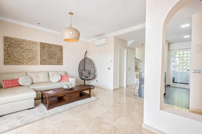 Imagen de los interiores del Apartamento Penthouse Marbella Playa. Foto 5