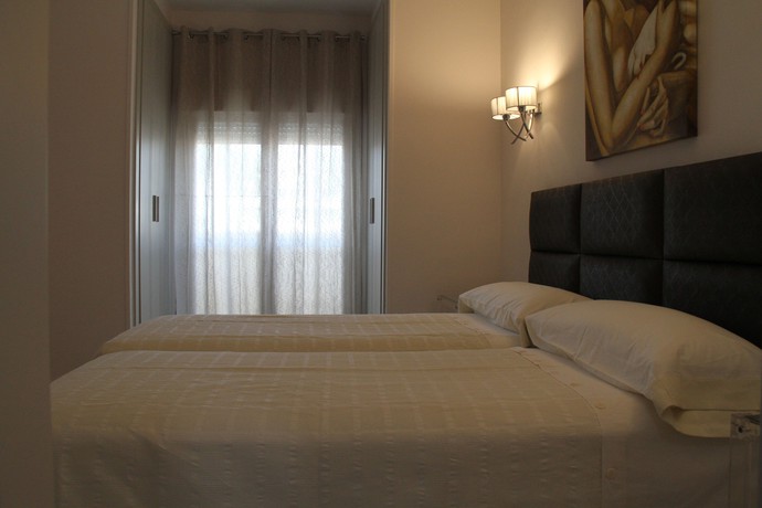 Imagen de la habitación del Apartamento en Puerto Marina B32. Foto 4