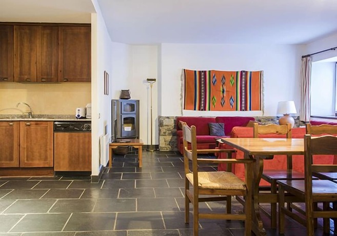 Imagen general del Apartamentos Linsoles. Foto 7