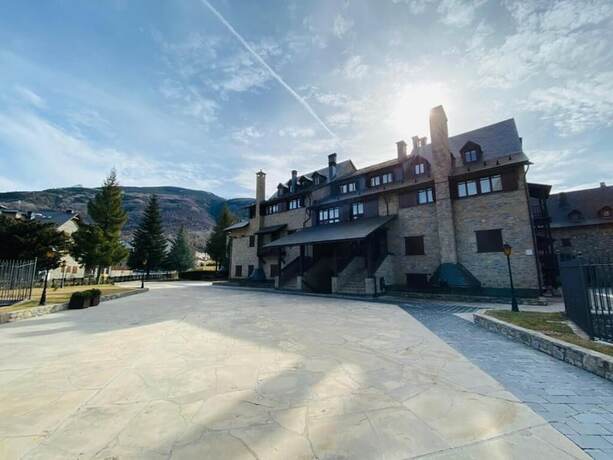 Imagen general del Apartamentos Linsoles. Foto 12