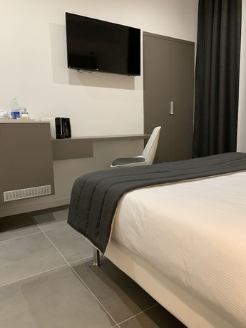 Imagen de la habitación del Aparthotel Bossi. Foto 15