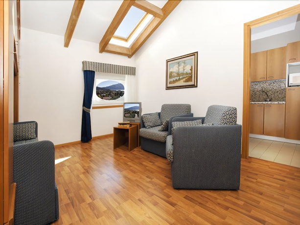 Imagen de la habitación del Aparthotel Englovacanze. Foto 8