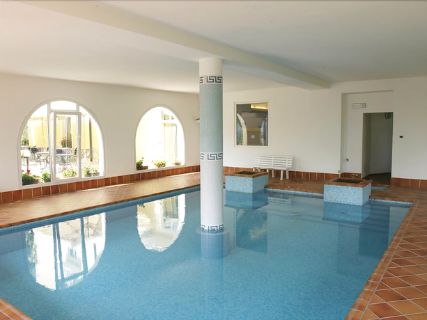 Imagen de la piscina del Aparthotel Englovacanze. Foto 17