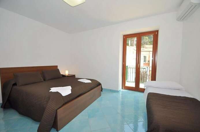 Imagen de la habitación del Aparthotel Gasba. Foto 13