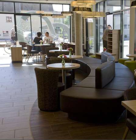 Imagen del bar/restaurante del Aparthotel Landau an der Isar. Foto 3