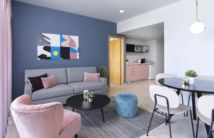 Imagen de la habitación del Aparthotel Okeanos On The Beach. Foto 8