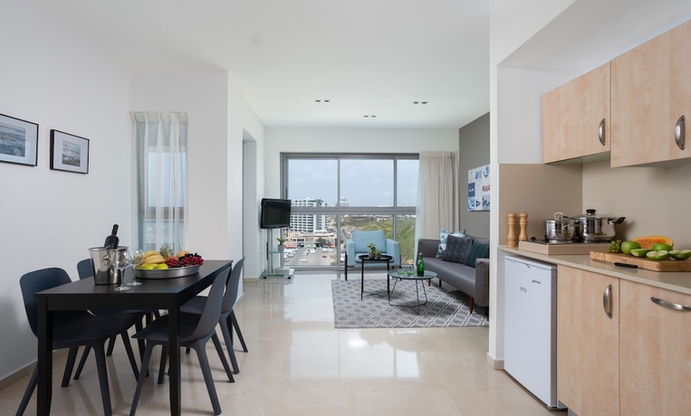 Imagen de la habitación del Aparthotel Okeanos On The Beach. Foto 11