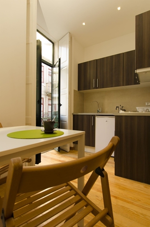 Imagen de la habitación del Aparthotel Oporto Sol. Foto 6