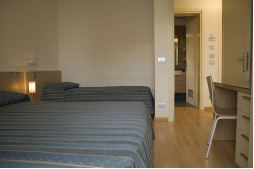Imagen de la habitación del Aparthotel Royal. Foto 1