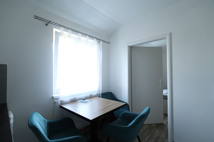 Imagen del bar/restaurante del Apartm&aacute;ny Plzeň Z&aacute;běl&aacute;. Foto 4