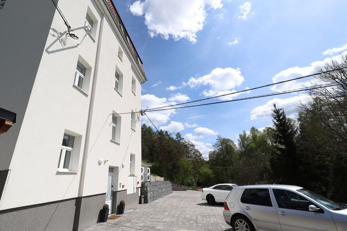 Imagen de los exteriores del Apartm&aacute;ny Plzeň Z&aacute;běl&aacute;. Foto 8