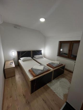 Imagen de la habitación del Apartmani Karanovac. Foto 11