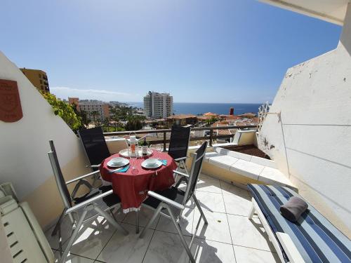 Imagen general del Apartment Pueblo Canario, Fantastic Sea View, Balcony, Only 450 M To The Beach, Wifi. Foto 3