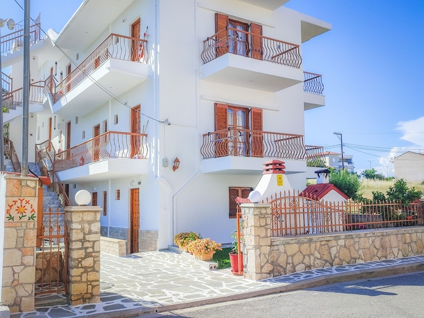 Imagen general del Apartments Eytyxia. Foto 1