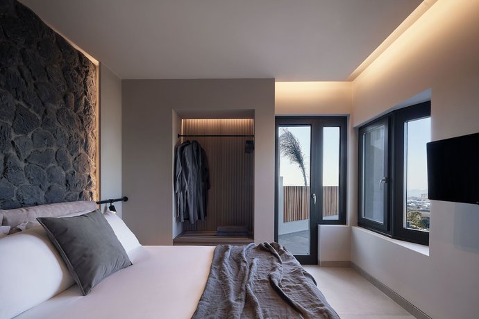 Imagen de la habitación del Apikia Santorini. Foto 10