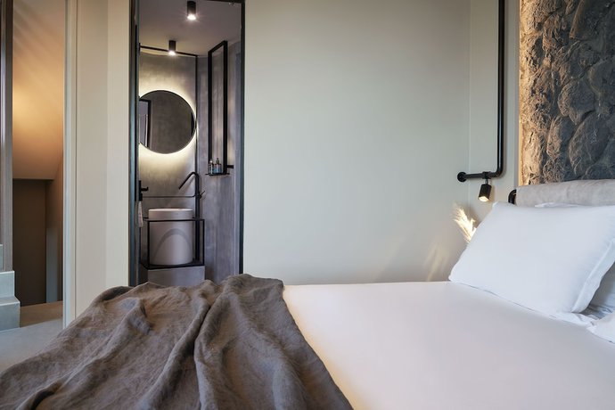 Imagen de la habitación del Apikia Santorini. Foto 18