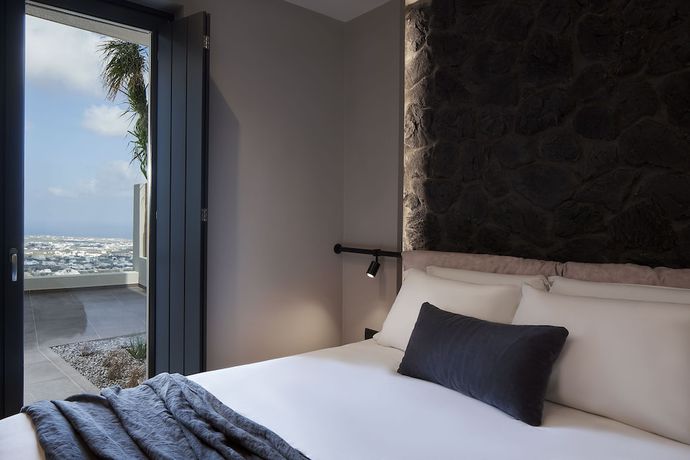 Imagen de la habitación del Apikia Santorini. Foto 19