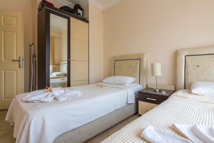 Imagen de la habitación del Apollonium Spa and Beach Resort. Foto 13