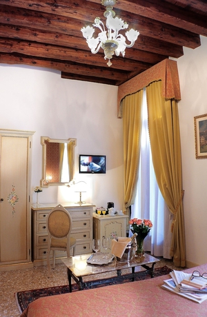 Imagen de la habitación del Apostoli Palace. Foto 7