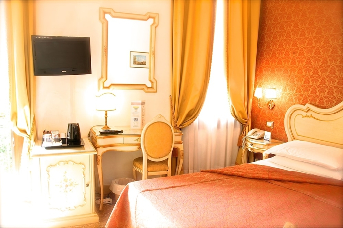 Imagen de la habitación del Apostoli Palace. Foto 12