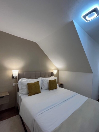 Imagen de la habitación del AppartH&ocirc;tel Elite Forbach Centre. Foto 3
