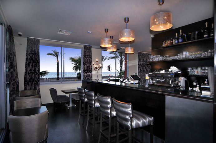 Imagen del bar/restaurante del Appart'&eacute; H&ocirc;tel. Foto 2