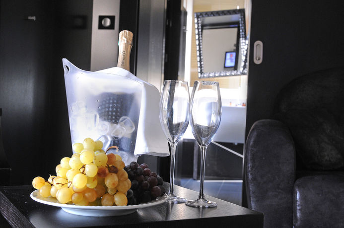 Imagen del bar/restaurante del Appart'&eacute; H&ocirc;tel. Foto 6